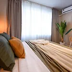 Tropical Feel - 2br At Sala Palatului アパート ブカレスト