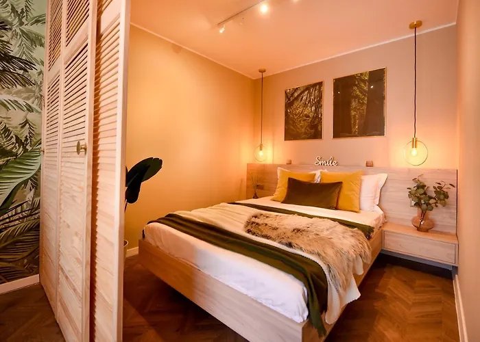 Tropical Feel - 2br At Sala Palatului Appartement Boekarest